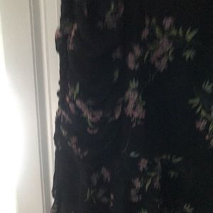 Perfect Fall Skirt - Machine Wash - 100% Polyesters- size /back sipper